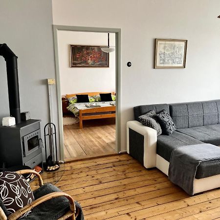Slunny Byt S Krasnym Vyhledem Apartment Nove Mesto nad Metuji Ngoại thất bức ảnh