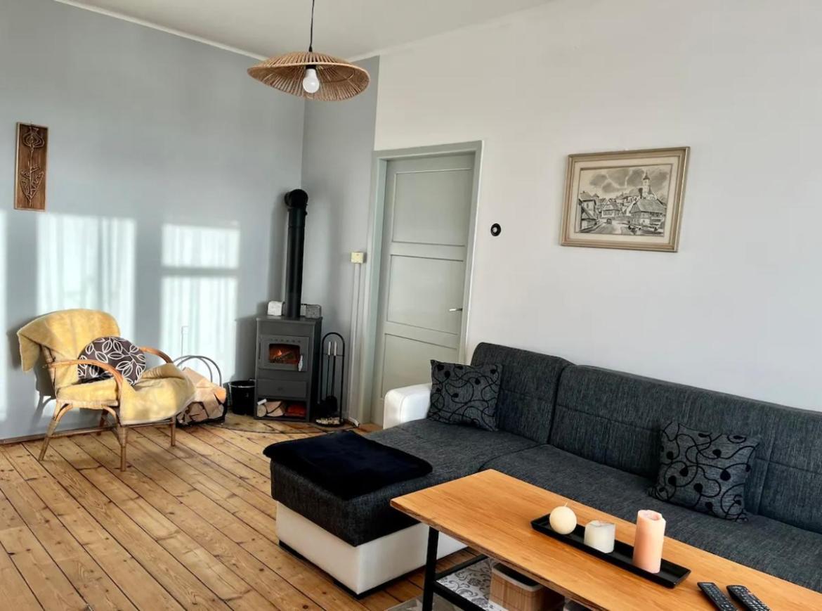 Slunny Byt S Krasnym Vyhledem Apartment Nove Mesto nad Metuji Ngoại thất bức ảnh