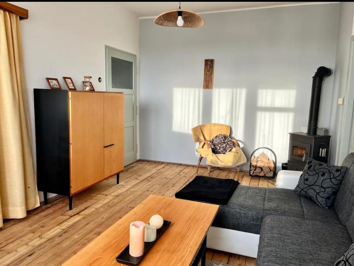 Slunny Byt S Krasnym Vyhledem Apartment Nove Mesto nad Metuji Ngoại thất bức ảnh